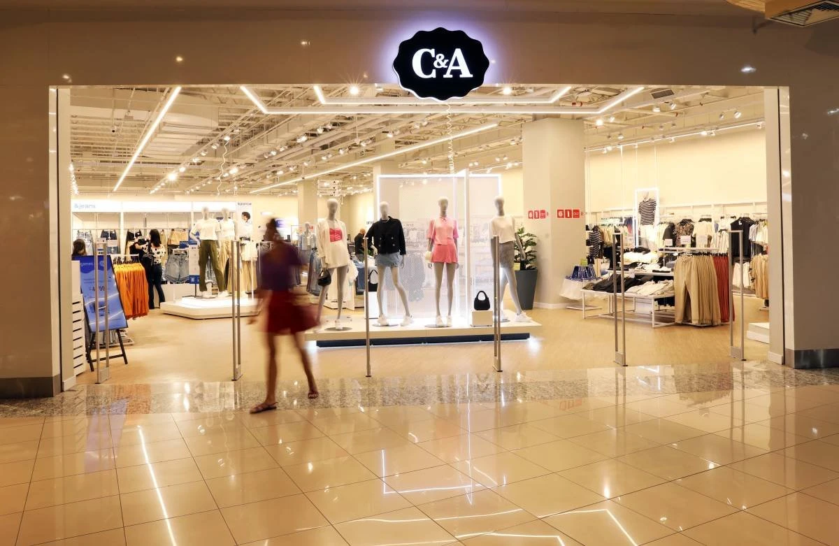 C&A volta à moda na Bolsa e sobe 18%