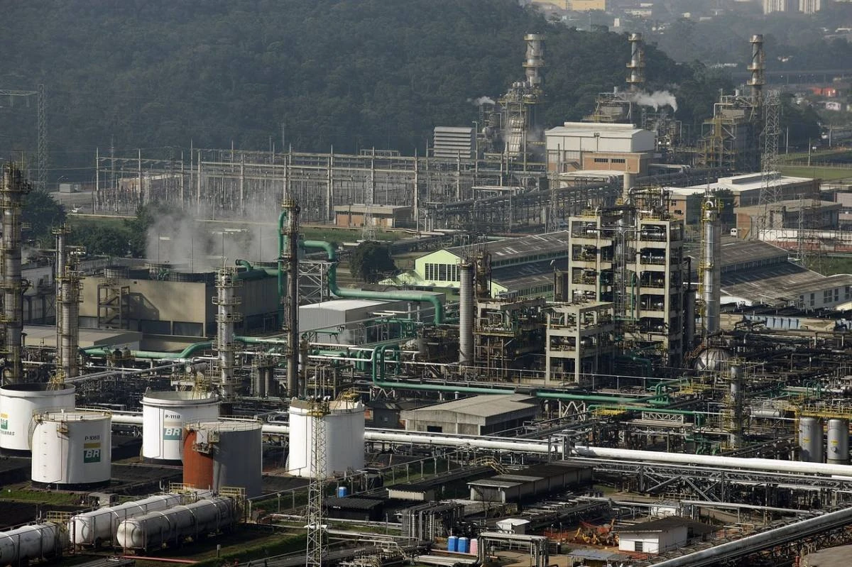 Petrobras avança em combustível de aviação sustentável e mira até 30% do mercado