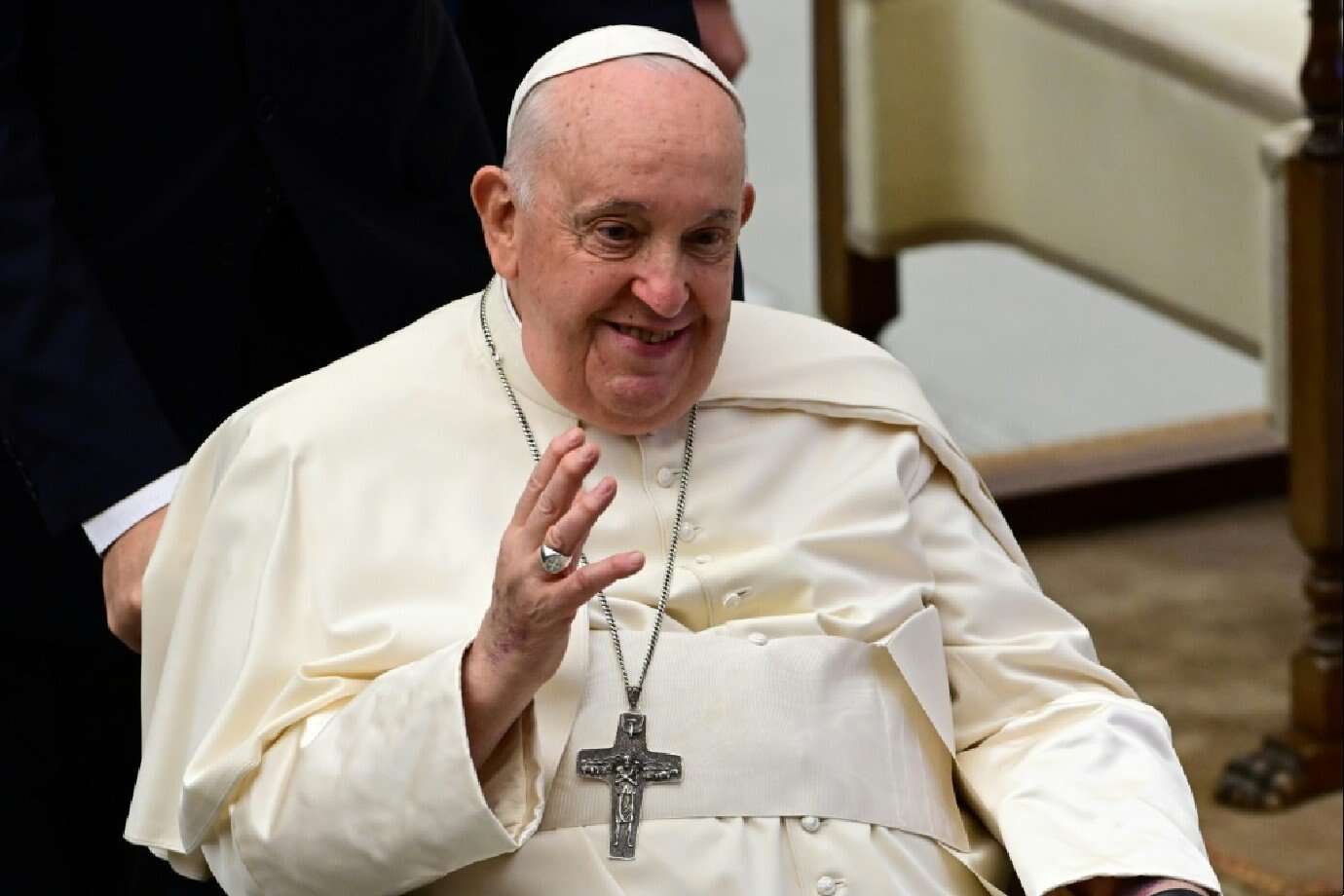 Com melhora gradual, papa Francisco completa 30 dias de internação, informa Vaticano