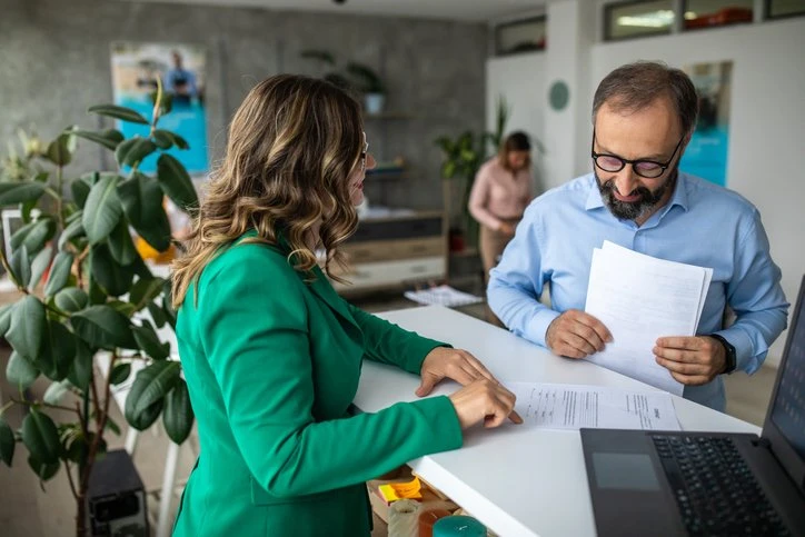 Entenda o que é “bancassurance”, a união de bancos e seguradoras