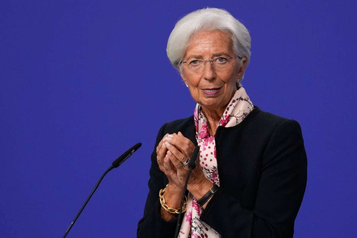 BCE reavaliará posição em dezembro sobre juros conforme dados, afirma Lagarde