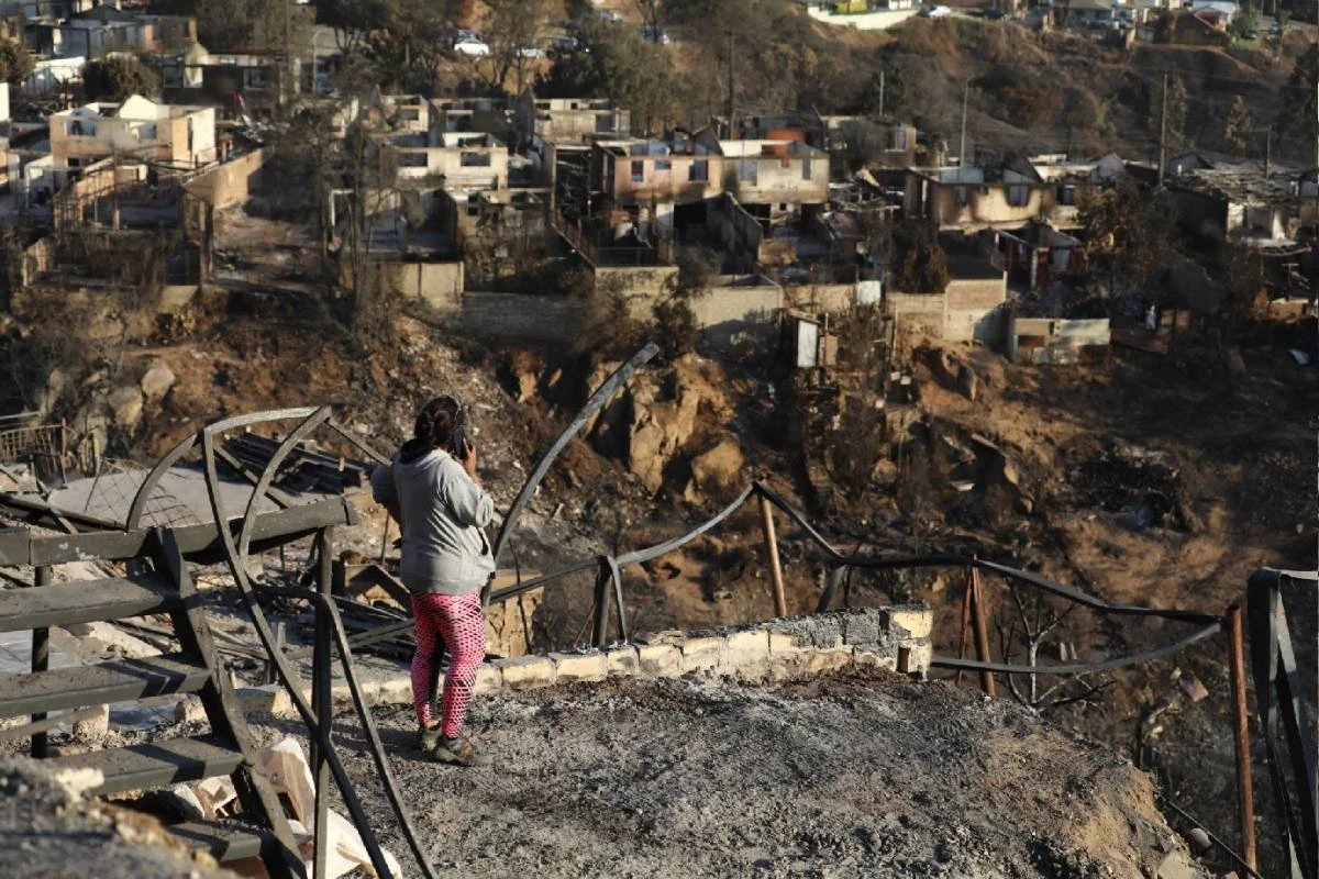 Centenas estão desaparecidos nos incêndios florestais no Chile; número de mortos chega a 123