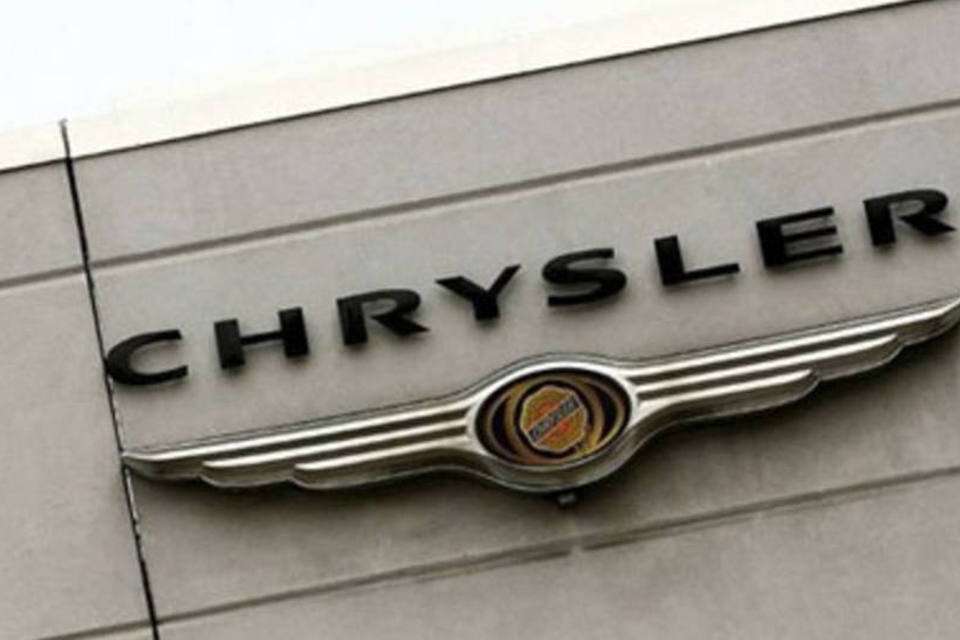 Após queda de 80% em vendas, Chrysler planeja renascimento com SUVs e sedãs