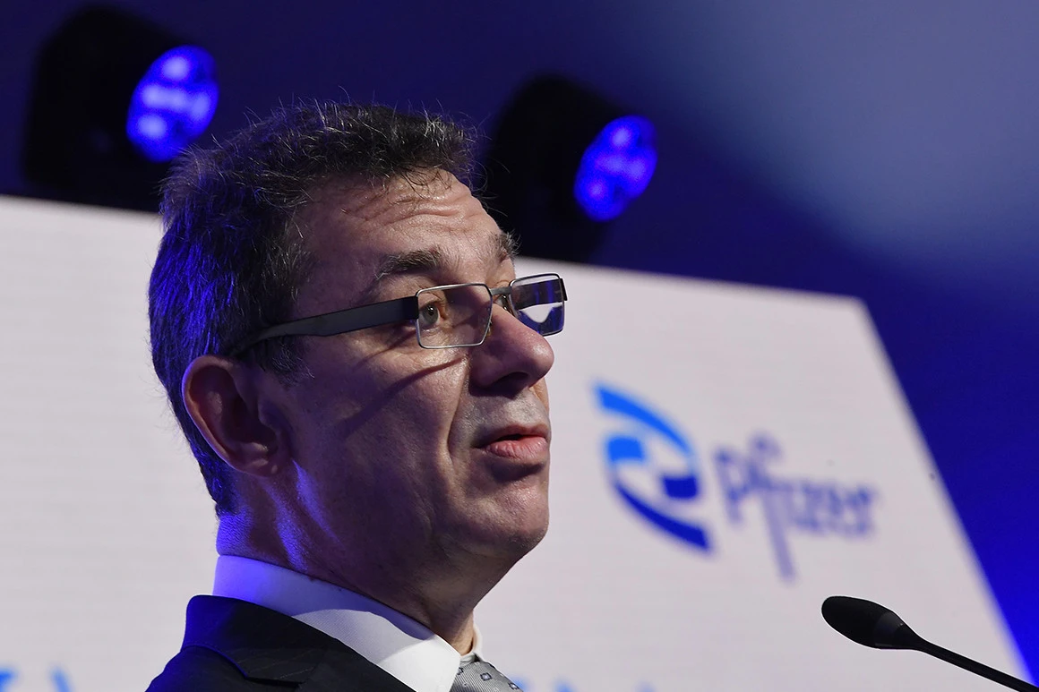 Pfizer CEO: We can do both booster shots and primary vaccines