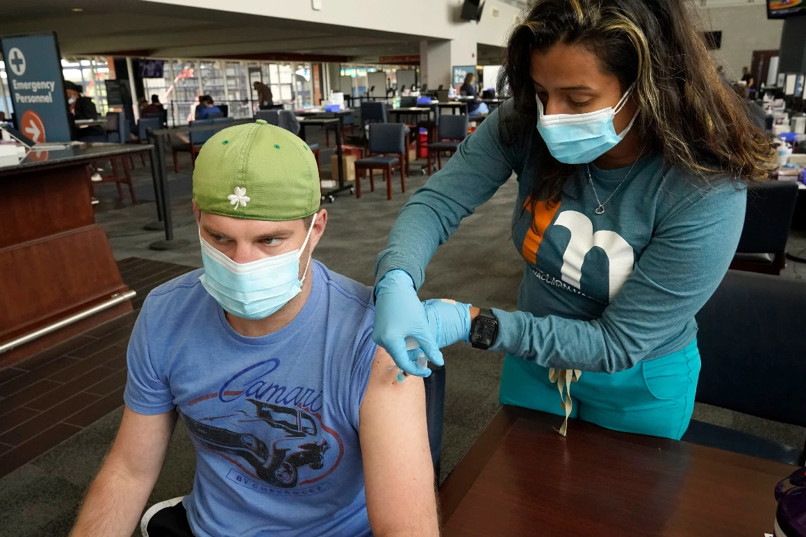 Biden’s vaccine charge hits a wall