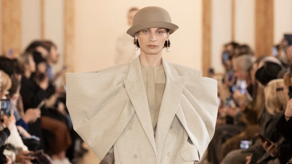 Uma Wang Spring 2026: The Show Before the Show