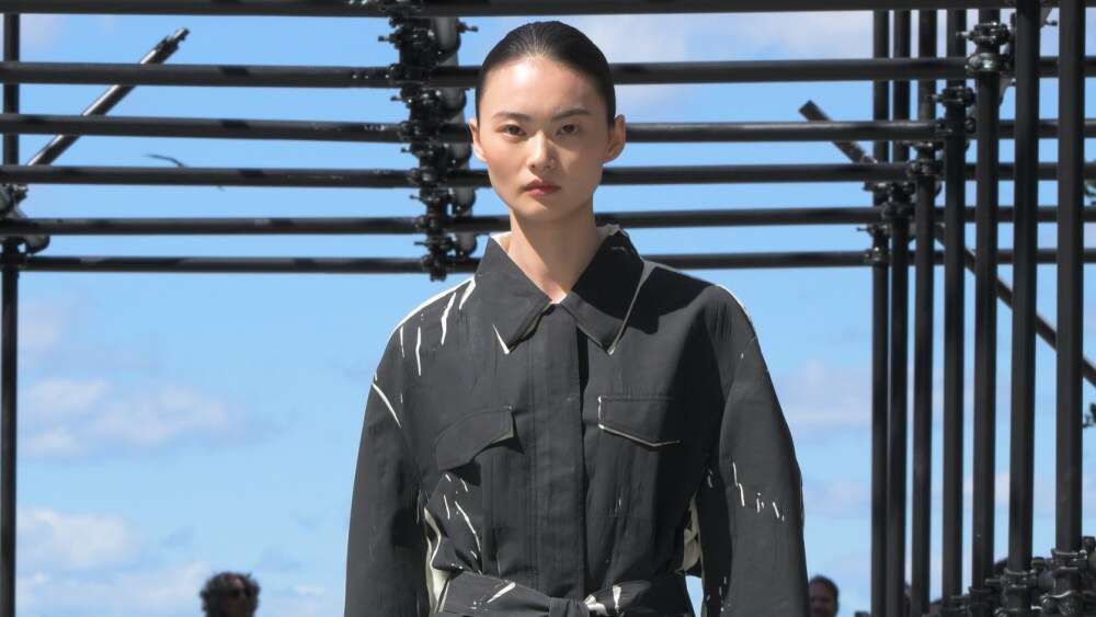 Jason Wu’s Spring Collection Translates the Calligraphic Works of Tong Yang-Tze Around the Body