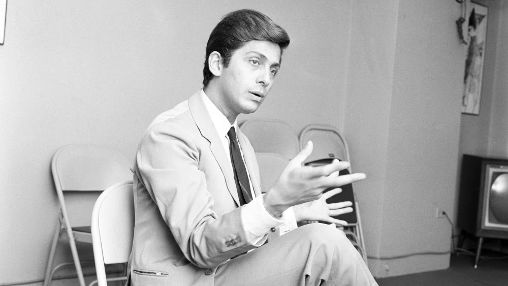 The World Reacts to Valentino’s Death