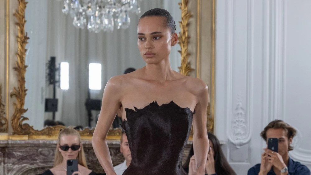 Ashi Studio Couture Fall 2025: Getting in Shape
