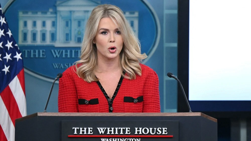 Trump’s Press Secretary’s Dress Stirs Up Social Media in China