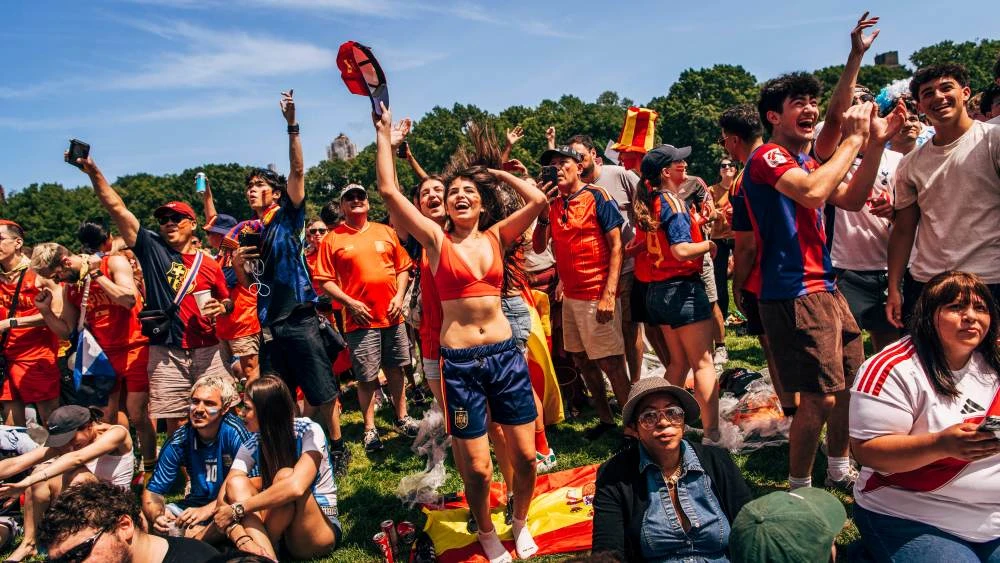 They Are Wearing: 2026 FIFA World Cup Watching in Central Park