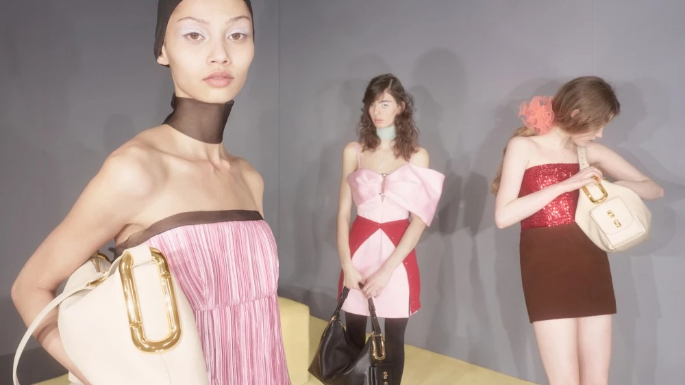 Marc Jacobs’ Summer Campaign Is All About the Girls Room