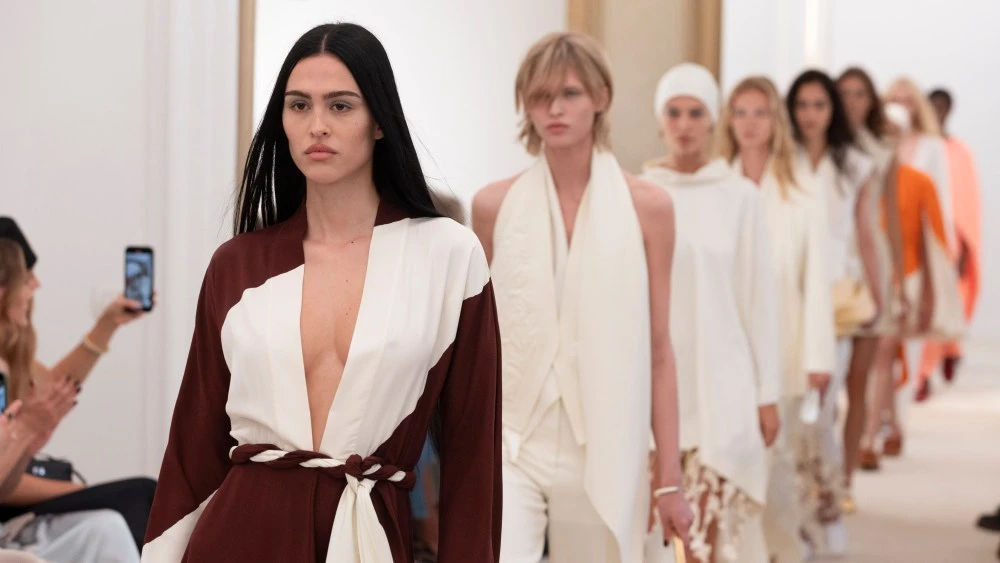 Alberta Ferretti to Stage Fall 2026 Runway Show in Dubai