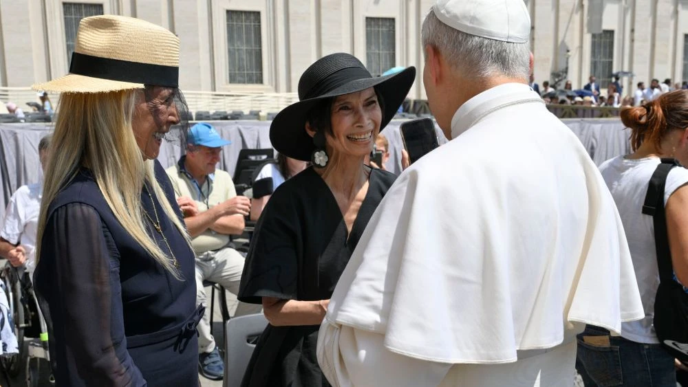 Pope Leo XIV and Josie Natori Have a Meet-and-greet in Rome