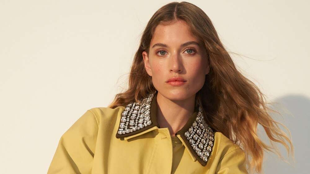 Veronica Beard’s Spring 2025 ‘It’ Girl Wants Casual Luxe