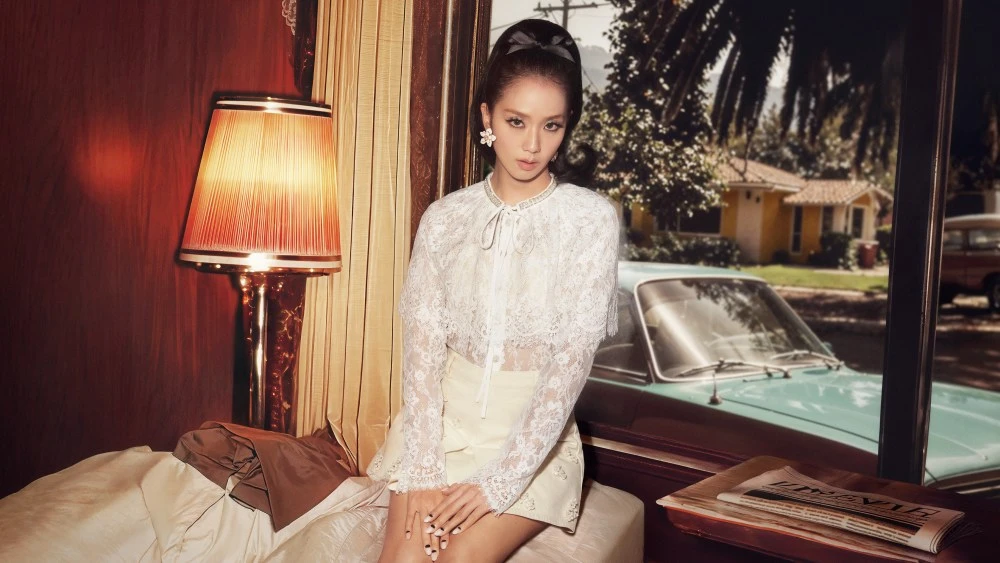 EXCLUSIVE: Jisoo Goes Retro Glam in Self-Portrait Pre-fall Campaign