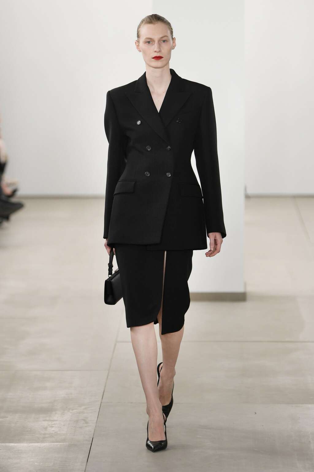 Michael Kors Fall 2024 Ready to Wear: Power Tailoring and Grandma’s 1930s Glamour