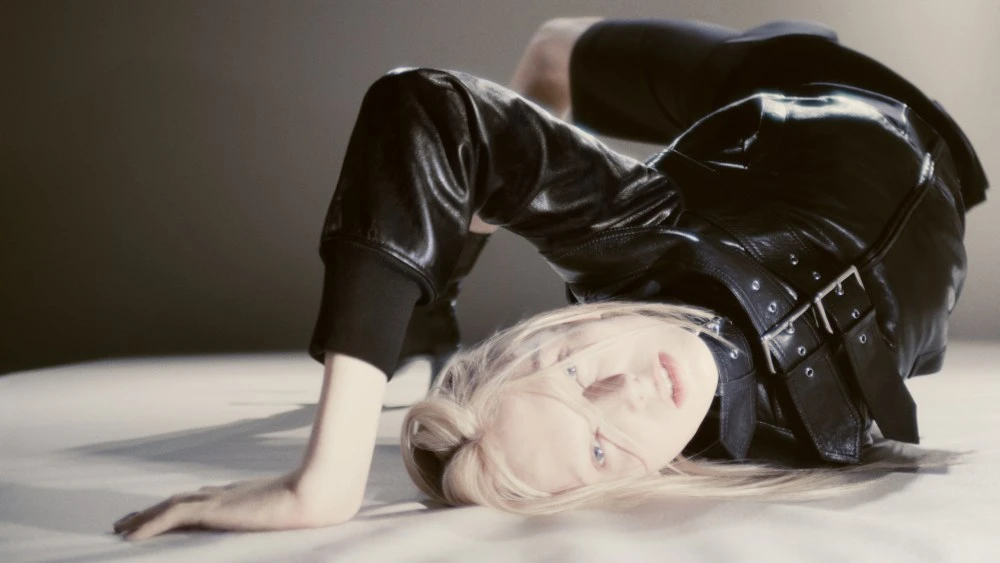 Alex Consani Channels Victorian Gothic in McQueen’s Fall 2025 Campaign