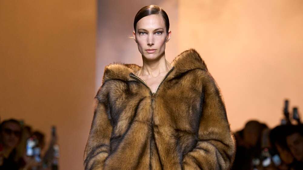 Elie Saab Fall 2025: Chalet Chic