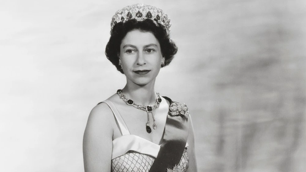 Queen Elizabeth’s Wardrobe, From Birth Through the Jubilee Years, Will Go on Display in London in 2026