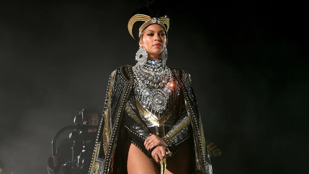 Balmain’s Celebrity History, From Josephine Baker to Beyoncé