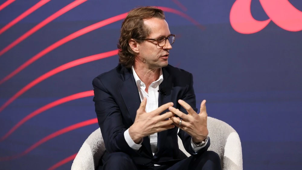 PVH CEO Stefan Larsson’s Pay Tops $16M for 2025