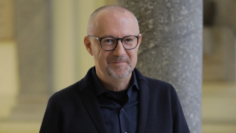 Oniverse Founder Sandro Veronesi Survives Plane Crash Unharmed