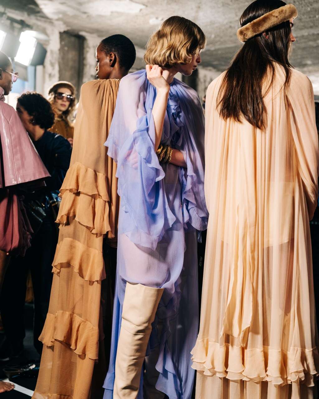 Chloé Fall 2024 Ready-to-Wear Runway: Intuitive Dressing With a ’70s Slant