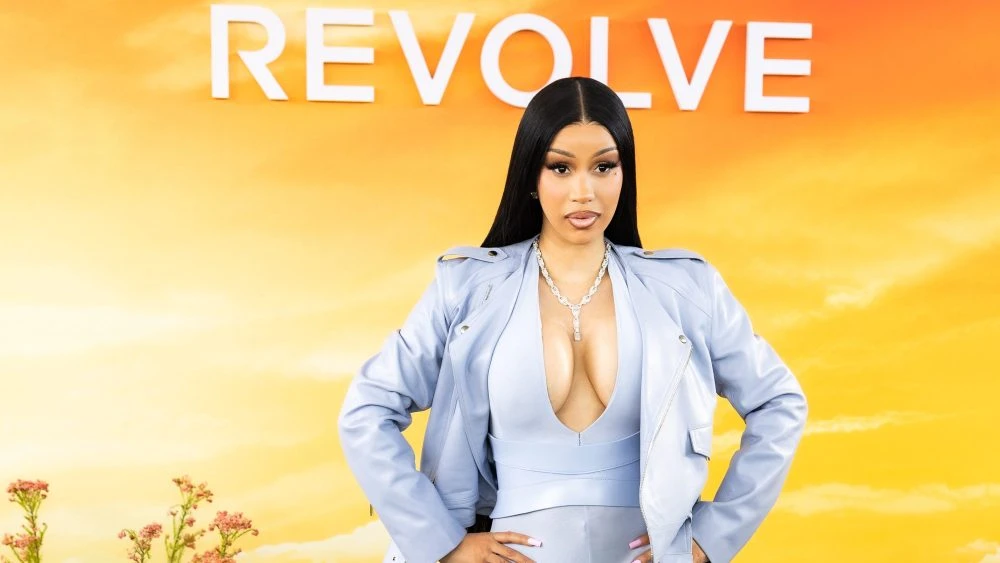 Revolve Teams With Los Angeles Lakers in First NBA Partnership