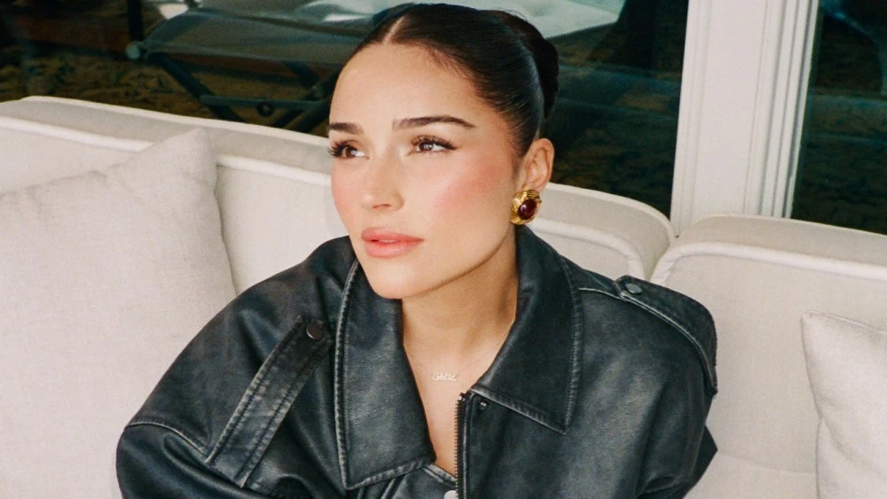 Abercrombie & Fitch to Highlight Females in New NFL-related Campaign