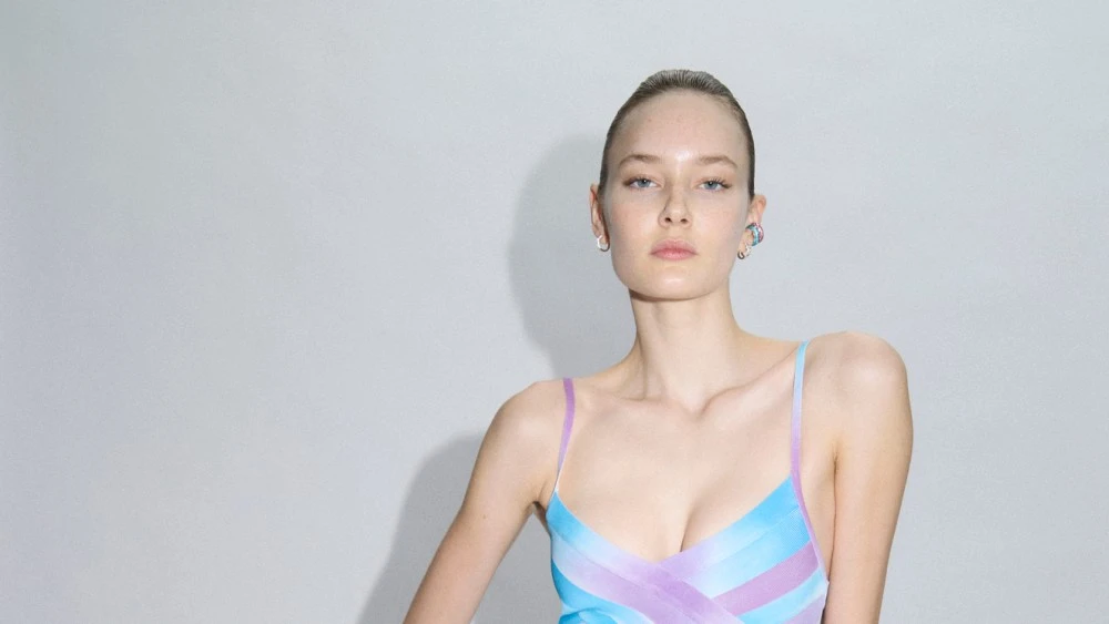 Hervé Léger Pre-Fall 2026: An Urban Party Girl Gone Global