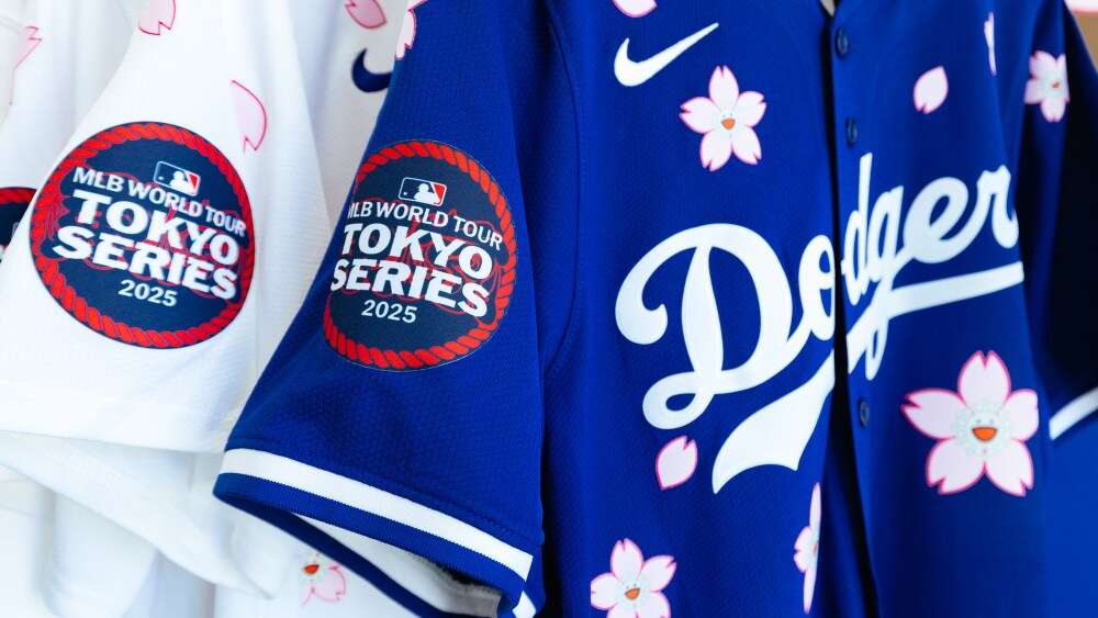 Murakami, Ohtani Help Tokyo Series Sales Hit $40 Million