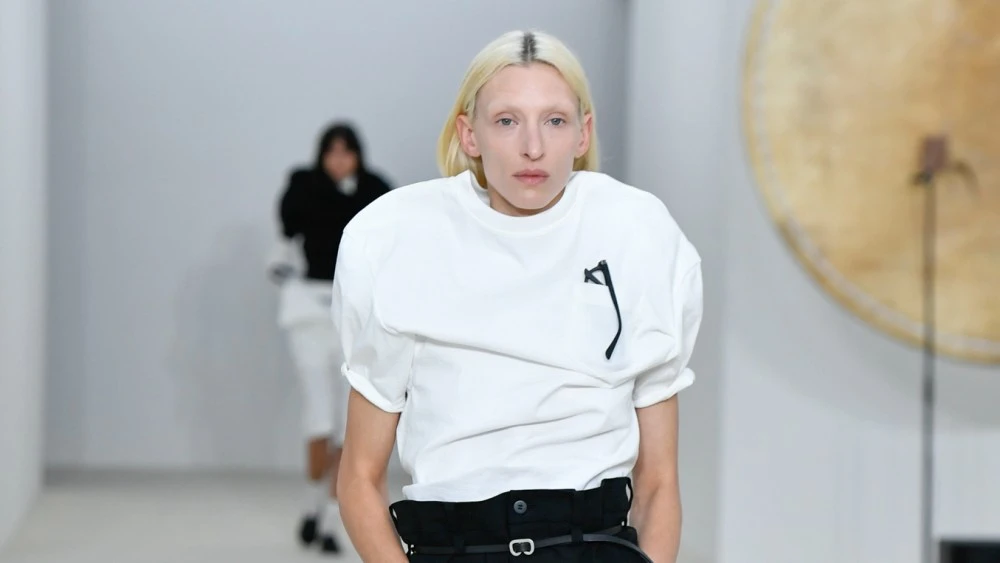 Issey Miyake Spring 2026: Shape-Shifter