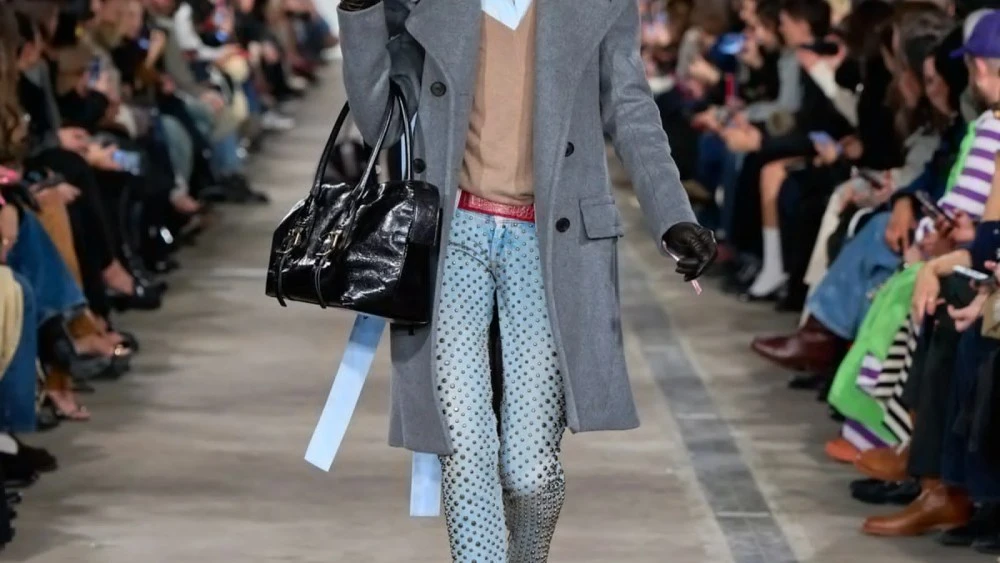Skinny Jeans Return With a Sharper Edge for 2026