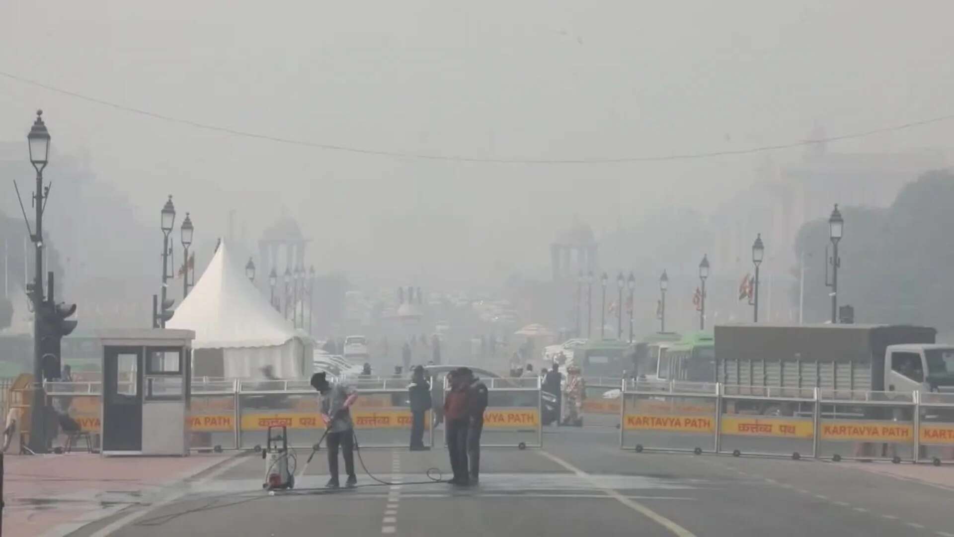 La contaminación del aire en Nueva Delhi supera en casi veinte veces los niveles máximos recomendados por la OMS