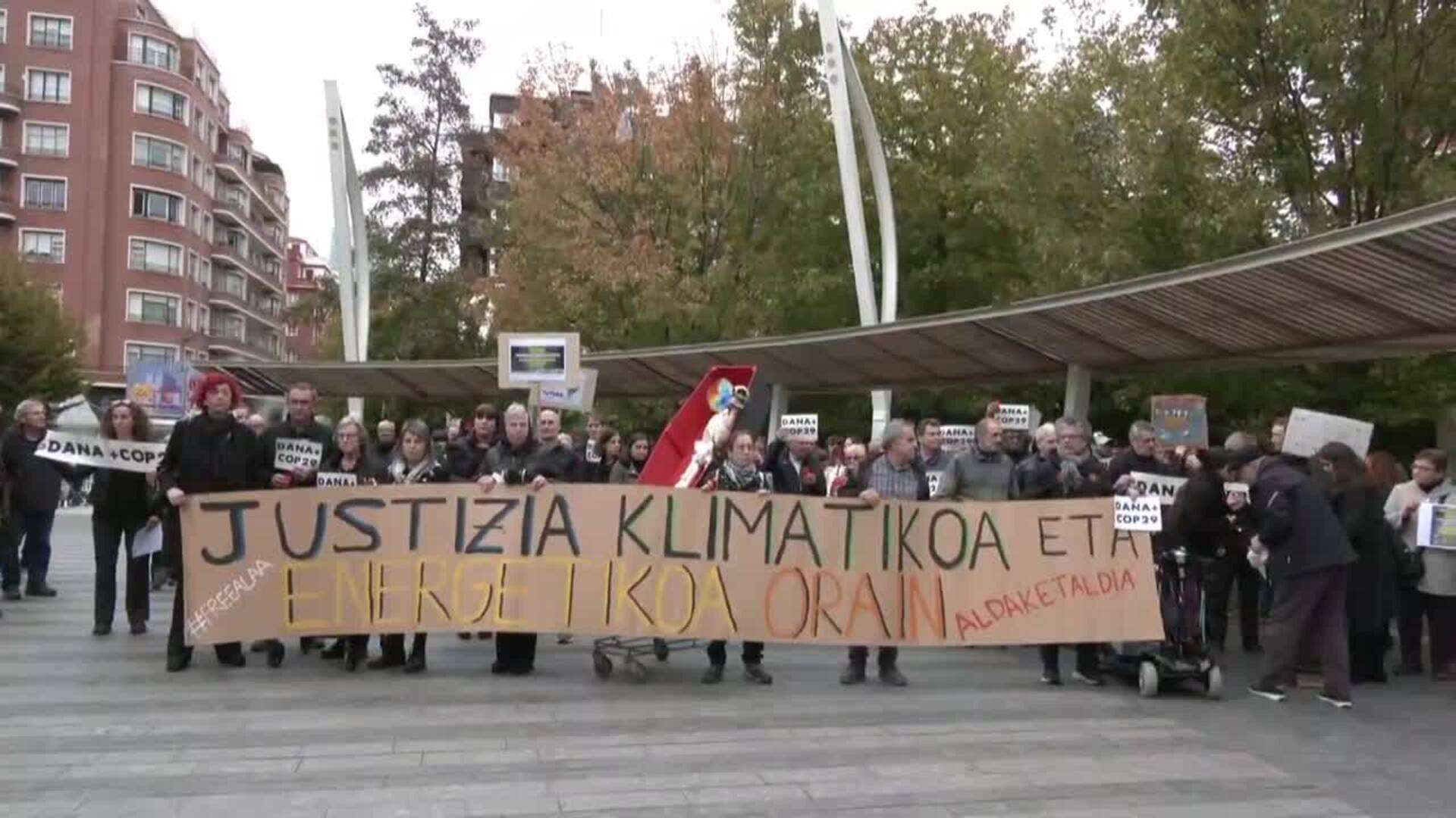 Organizaciones sociales y ecologistas piden en Bilbao medidas frente al cambio climático