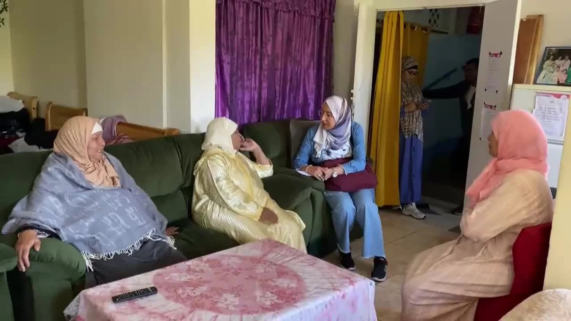 La historia de Jadiya Korti, la mujer que brinda esperanza a enfermas de cáncer