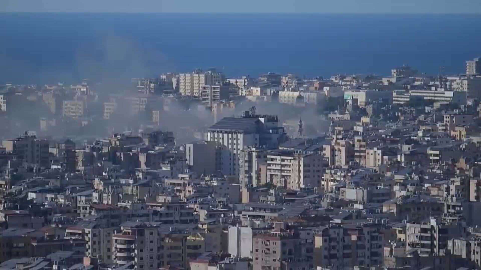 Ataque aéreo israelí deja una columna de humo en el suburbio Dahieh, al sur de Beirut