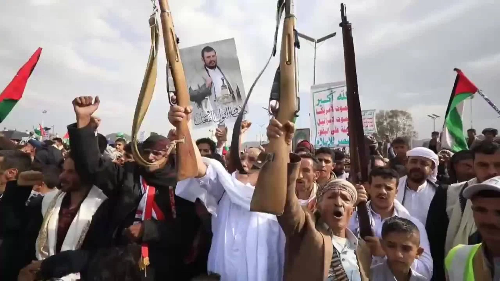 Hutíes protestan contra EE. UU. e Israel por operaciones en Gaza