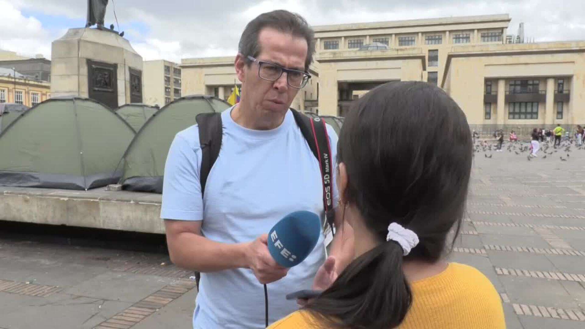 Campesinos acampan en Bogotá en protesta por violencia guerrillera que azota Catatumbo