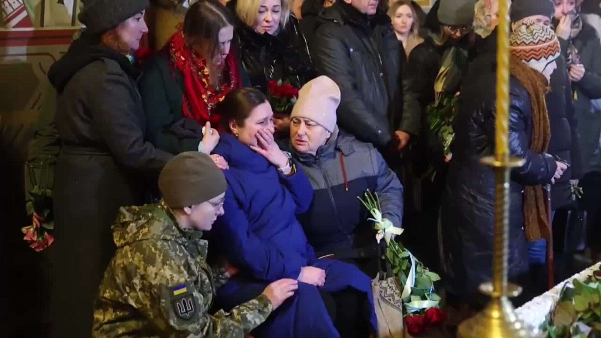 Funeral del oficial de la Marina ucraniana Andriy Kuzmenko en Kiev