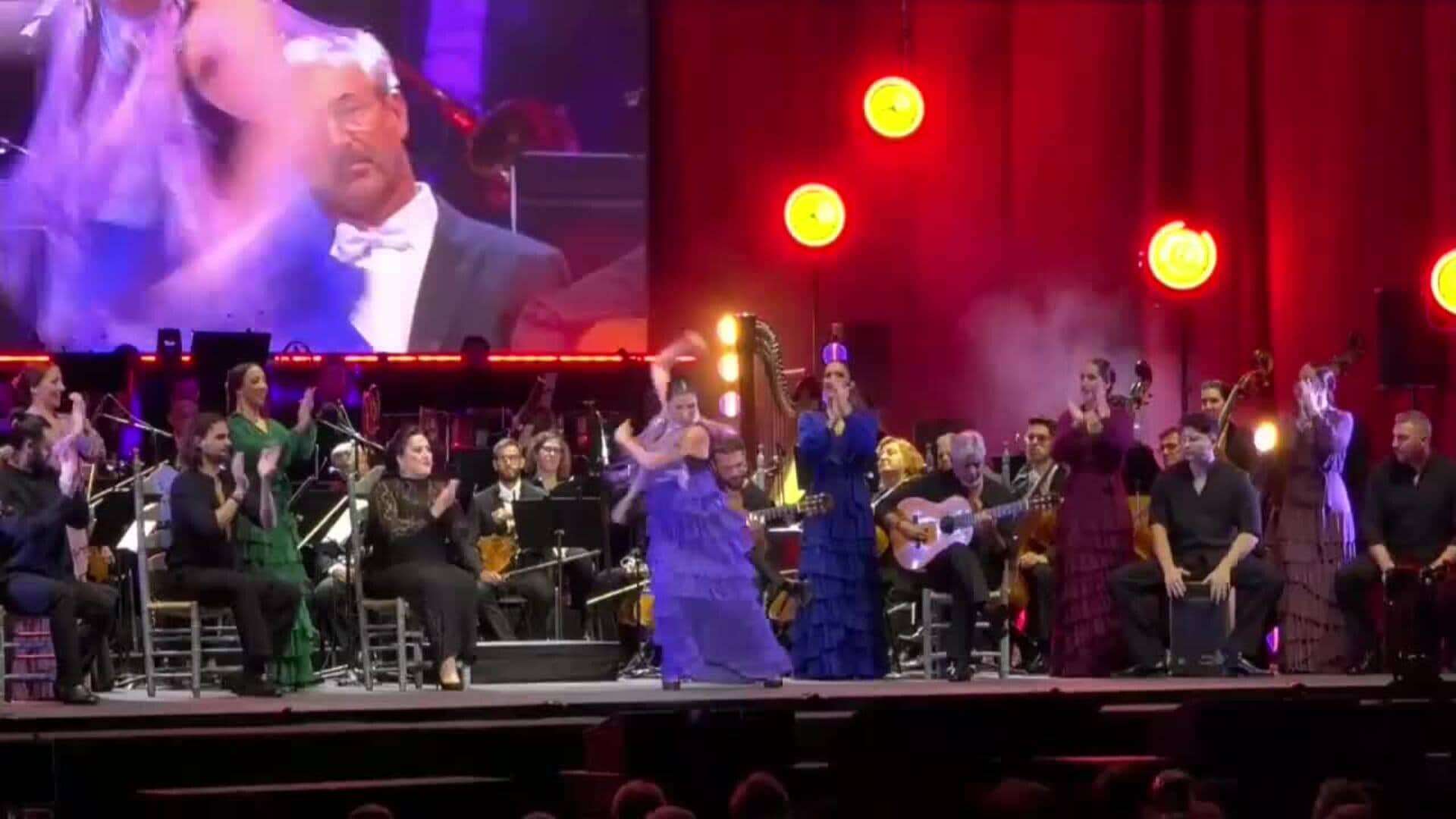 Josep Carreras y Sara Baras ponen el broche de oro en un concierto que clausura la Copa América de Vela