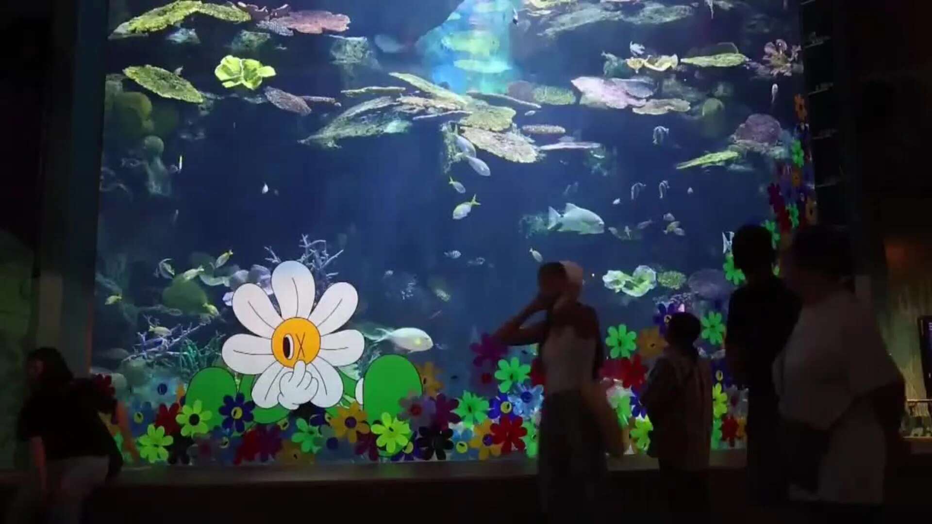 La primera instalación artística de Tailandia dentro de un acuario invita a encontrarse a uno mismo