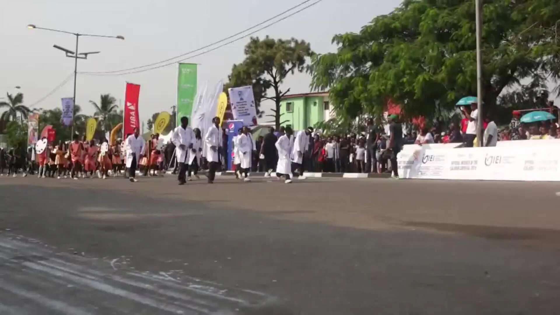 Celebran el Carnaval de Calabar con tema de prosperidad compartida en Nigeria