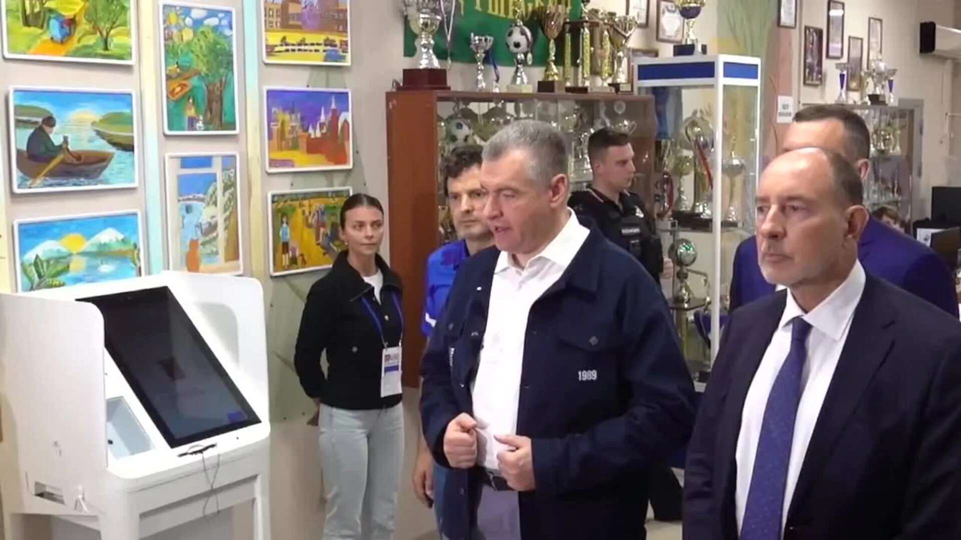 Última jornada de votación en las elecciones municipales de Rusia