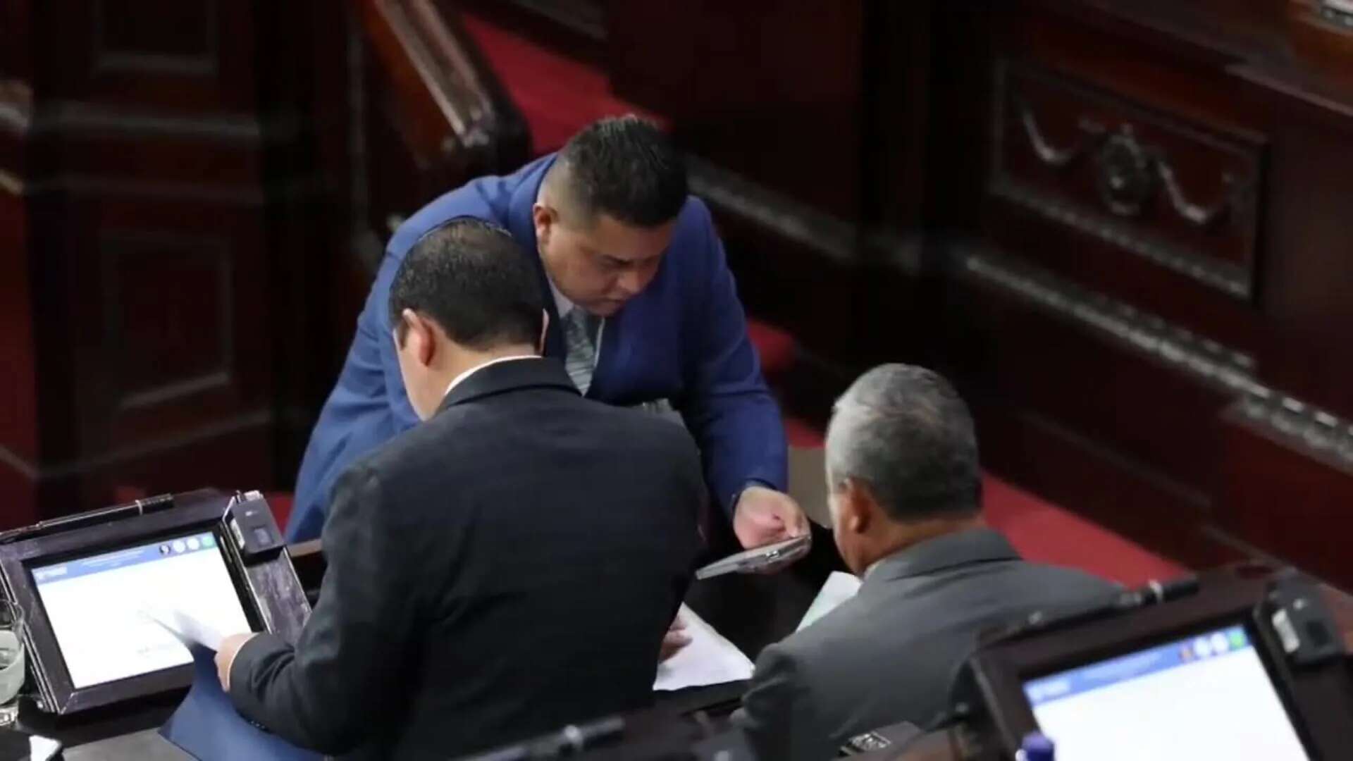 Parlamento de Guatemala elige a los 13 miembros del Supremo por los próximos cinco años