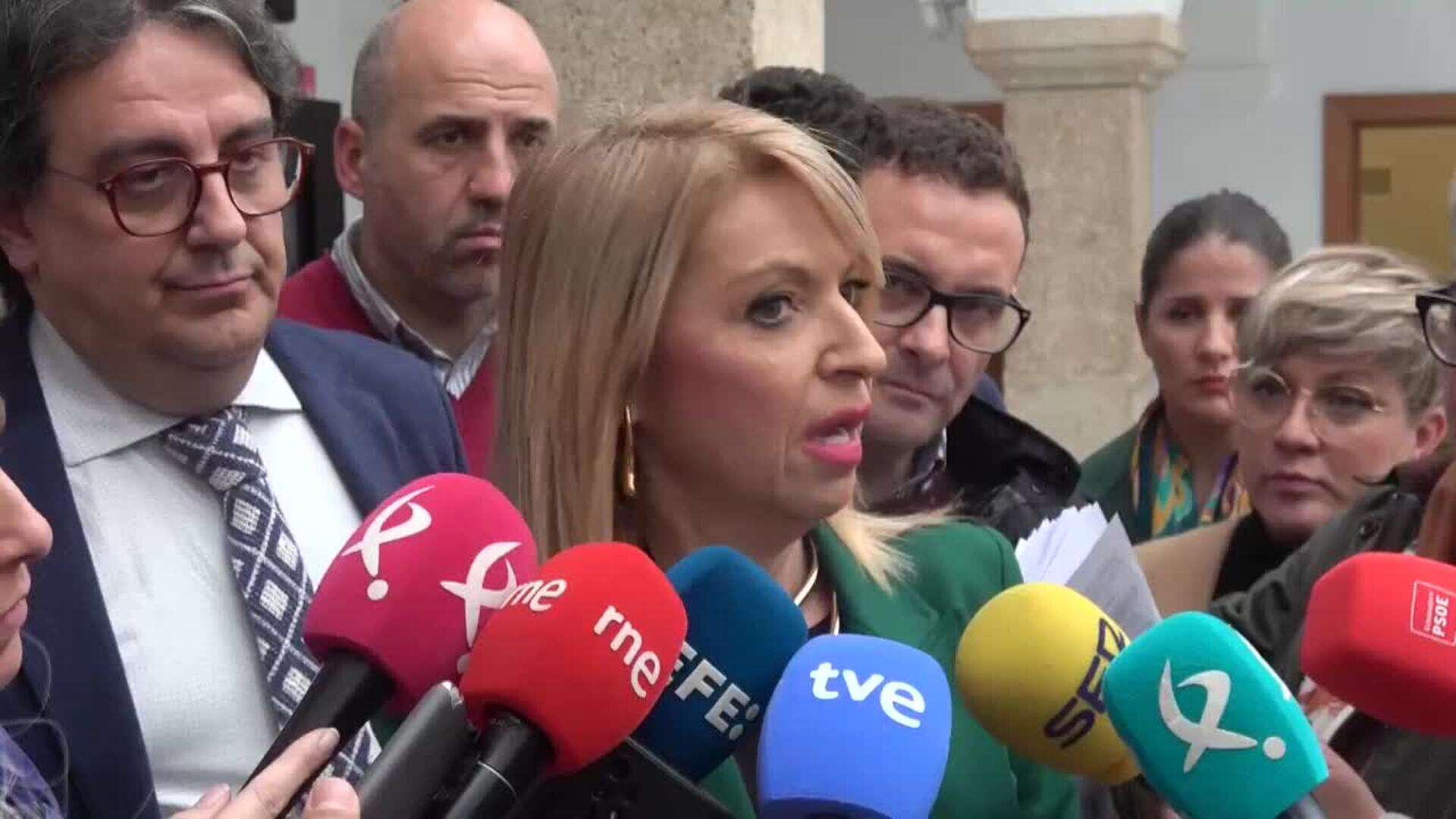 PSOE niega acuerdo para la abstención y acusa a la Junta de querer 