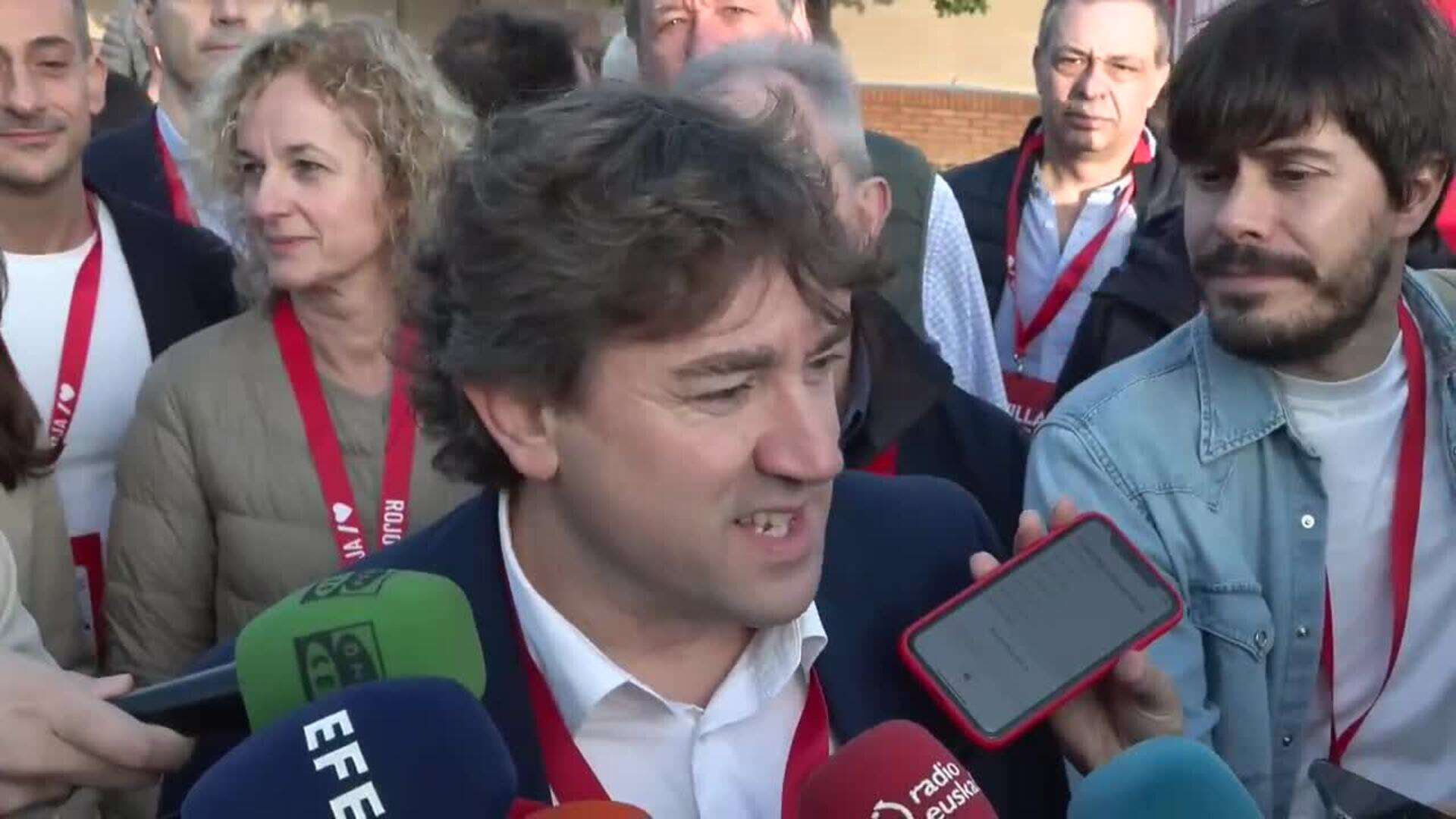 Eneko Andueza aboga porque el PSOE se aleje del 