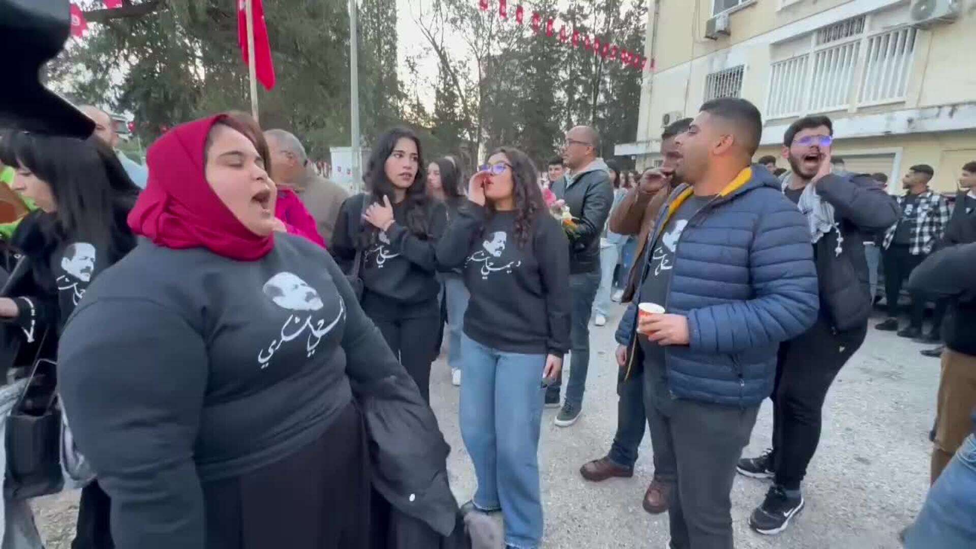 Conmemoran en Túnez el aniversario del asesinato del líder opositor Chokri Belaid