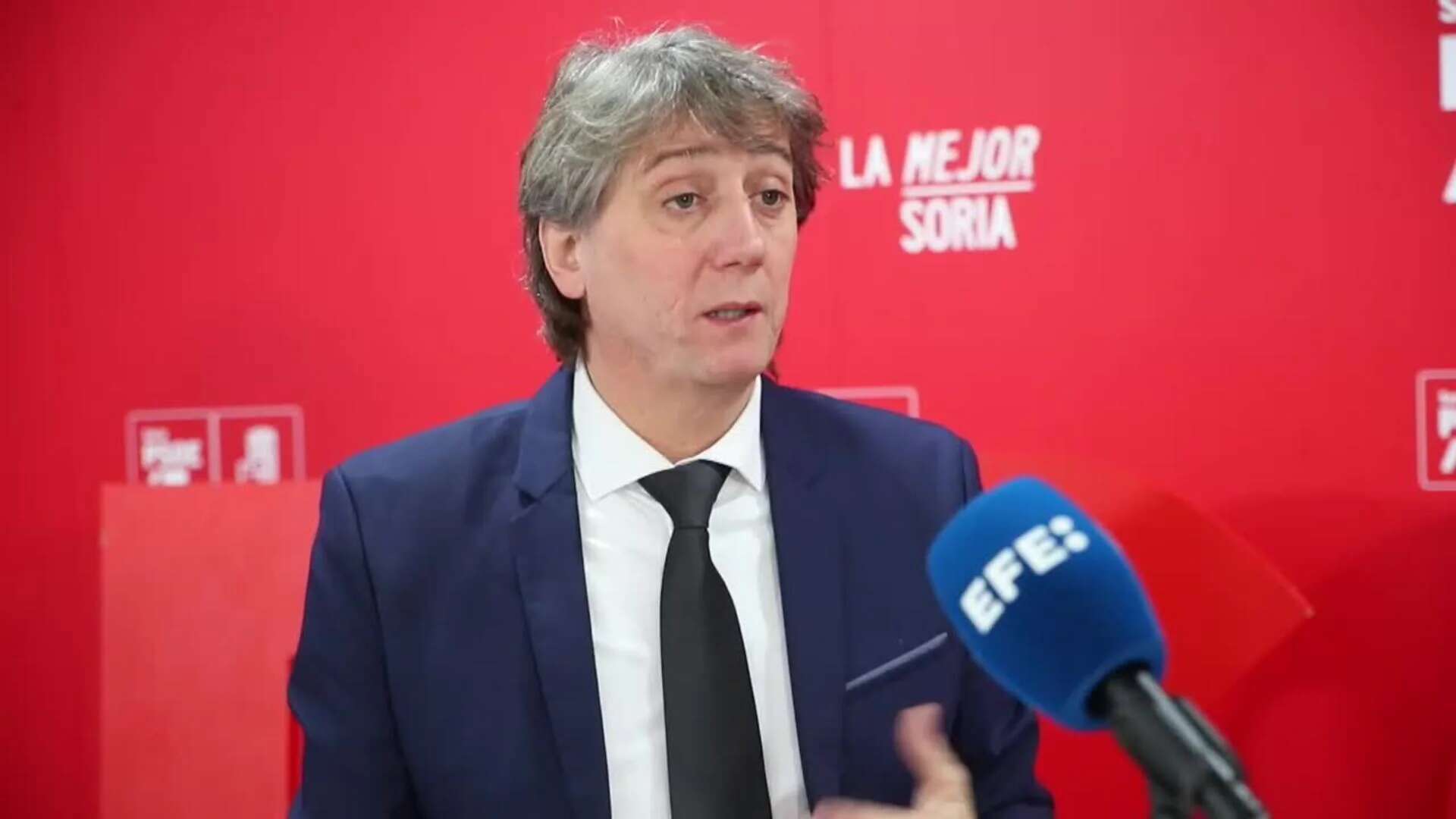 Carlos Martínez (PSOE): Me gustaría una reforma electoral, por estabilidad